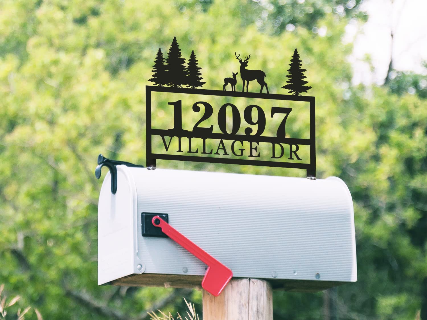 Deer & Forest Mailbox Topper Secondary image