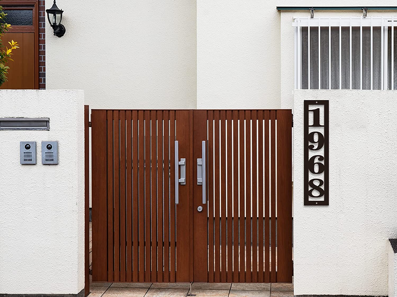 Modern Vertical Metal Address Sign Secondary image