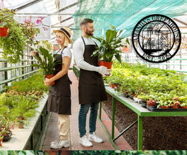 custom metal greenhouse sign with name - personalized - enfodream.com
