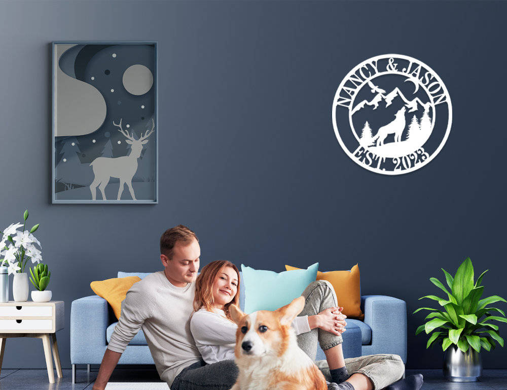 Custom howling wolf metal sign with forest, mountains, and personalized names – rustic family wall décor made from laser-cut steel