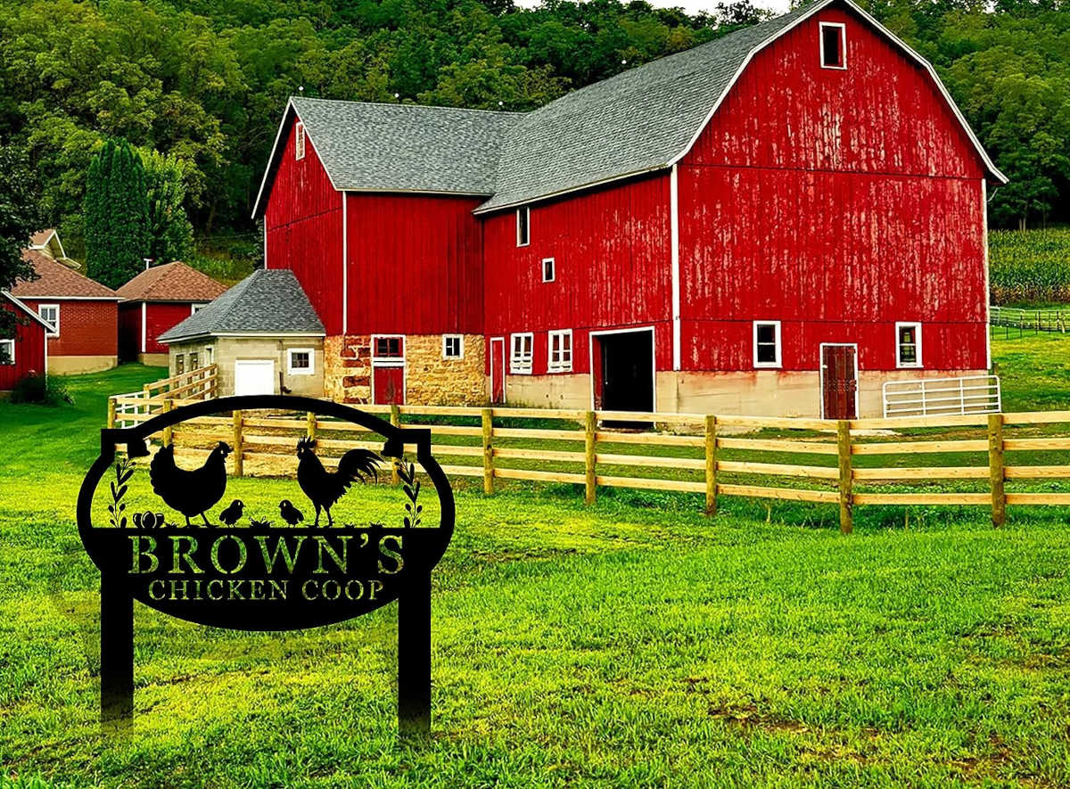 Personalized Rooster Family Garden Sign
